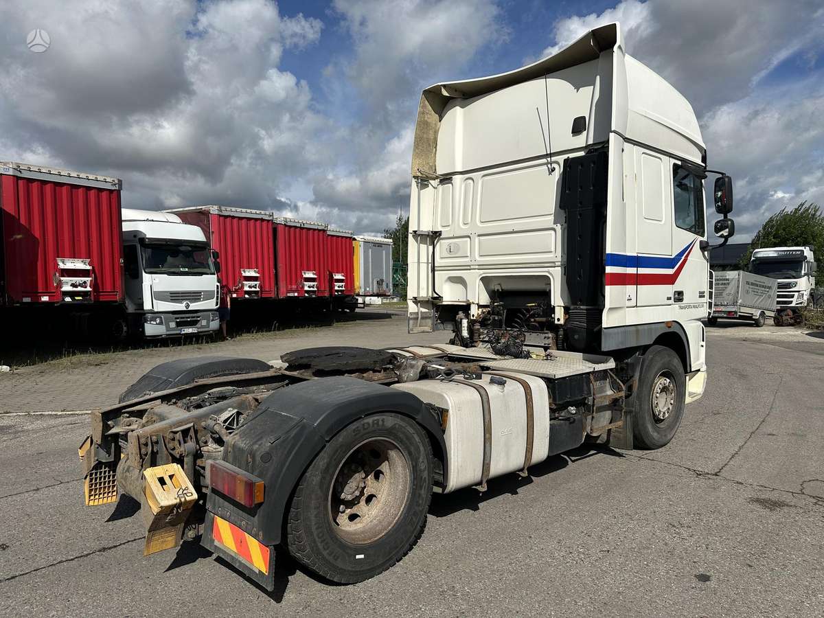 DAF XF 105 460, double sleeper