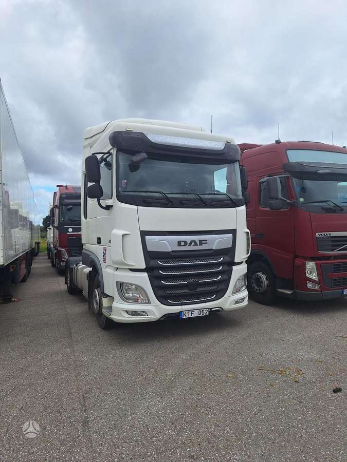 DAF XF480FT, 2 спальных места