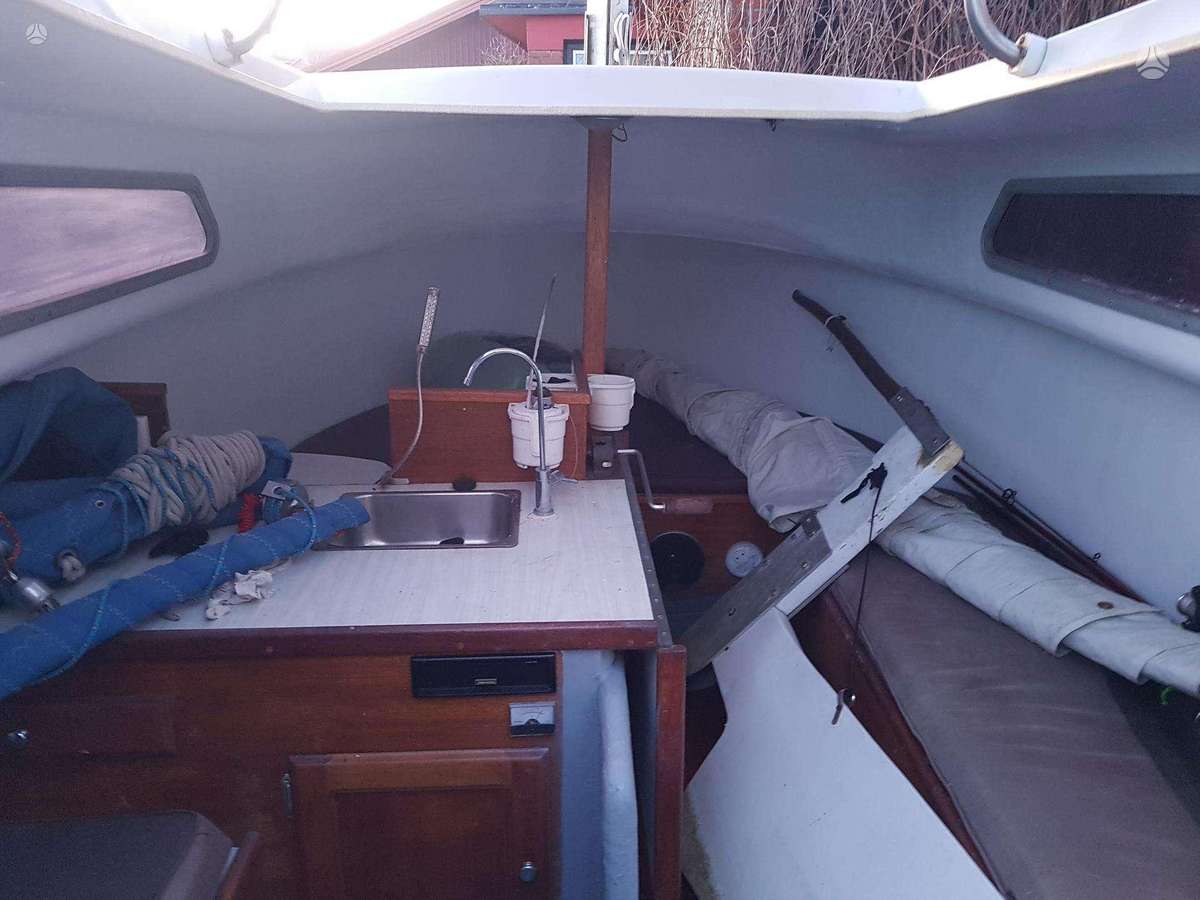 JAV AQUARIUS 21, dinghies