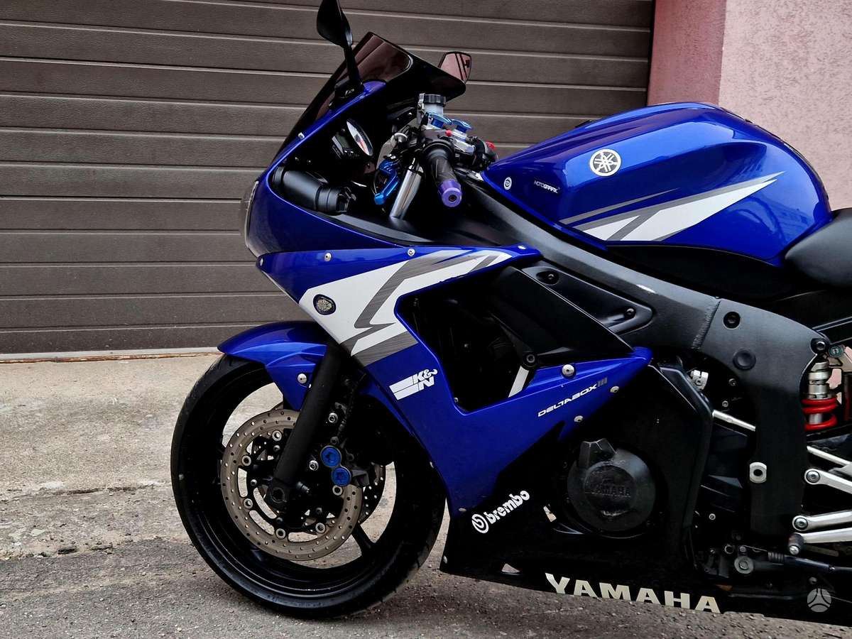 Yamaha R6 600cc, superbikes