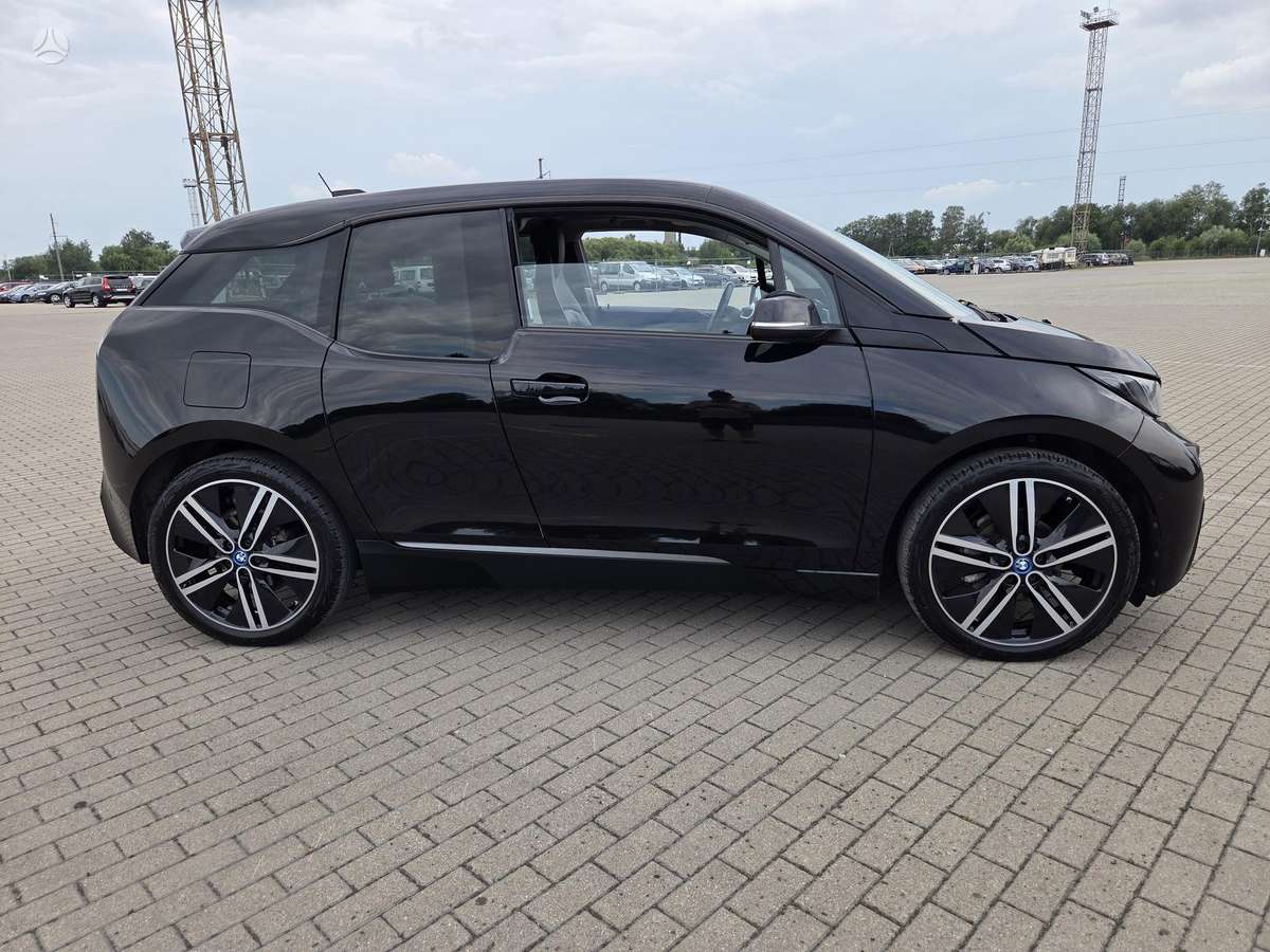 BMW i3, Хэтчбек