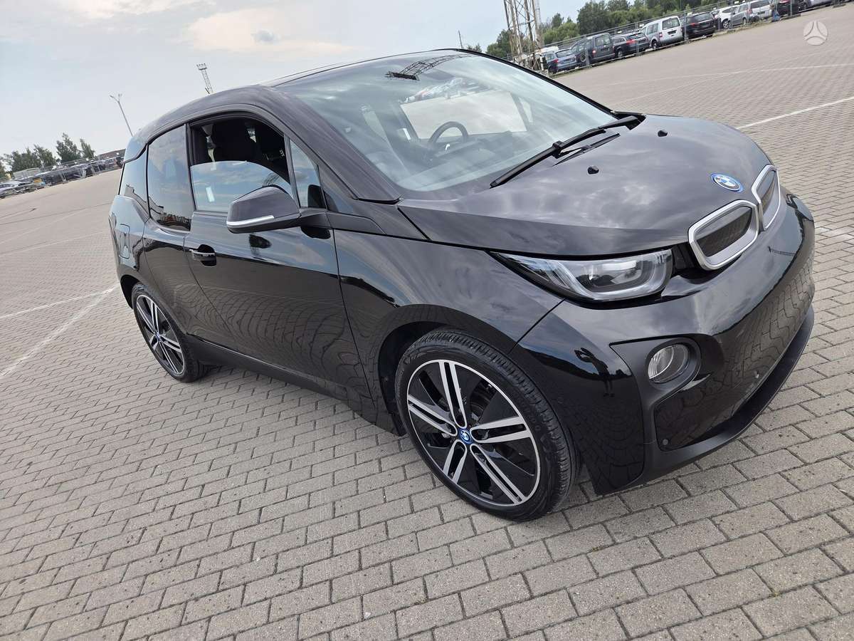 BMW i3, Хэтчбек