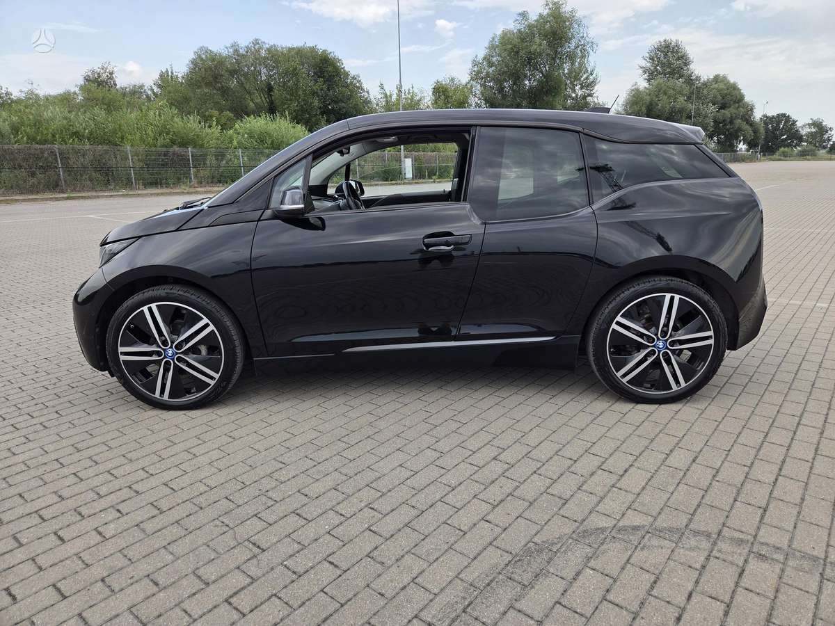 BMW i3, Хэтчбек