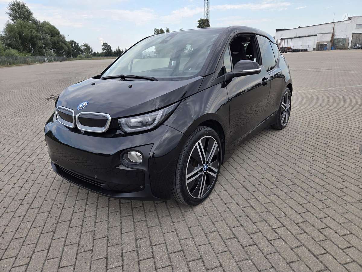 BMW i3, Хэтчбек