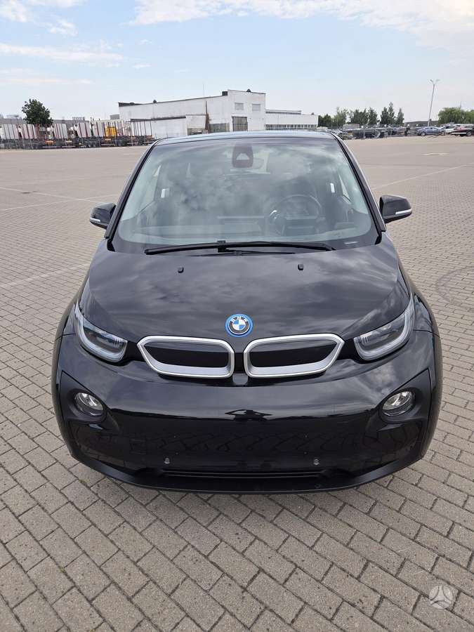 BMW i3, Хэтчбек