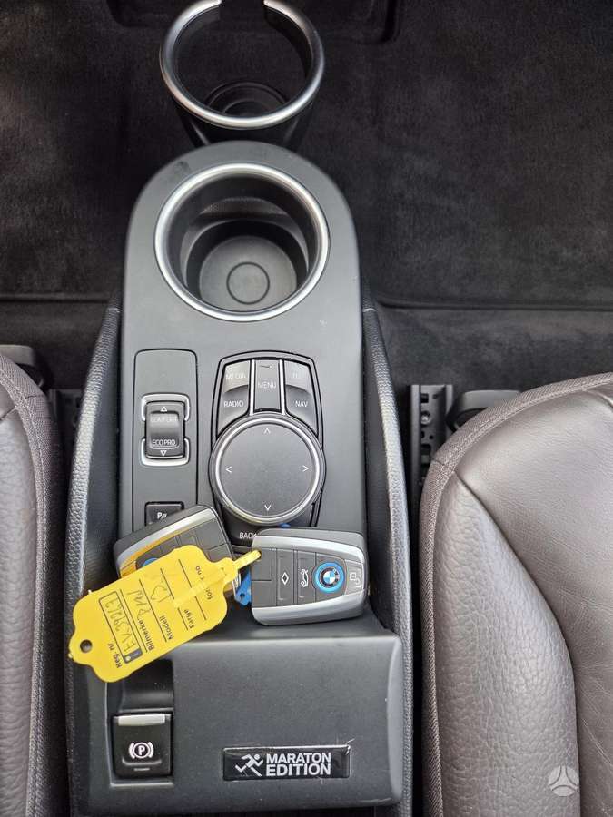 BMW i3, Хэтчбек