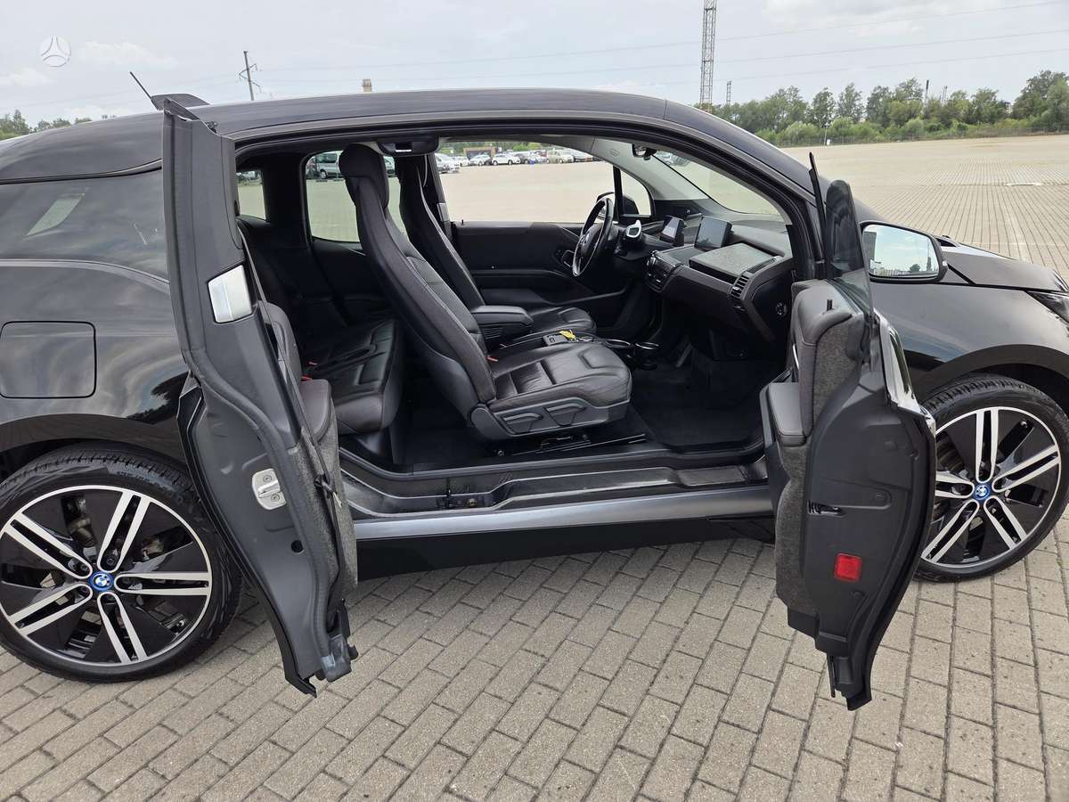 BMW i3, hatchback