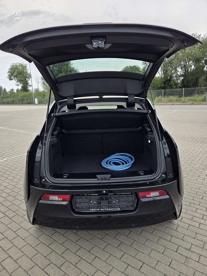BMW i3, hatchback