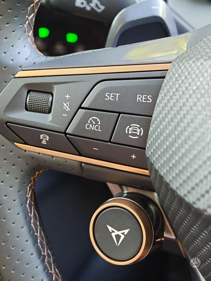 Cupra Formentor, 2.0 l., off-road / crossover