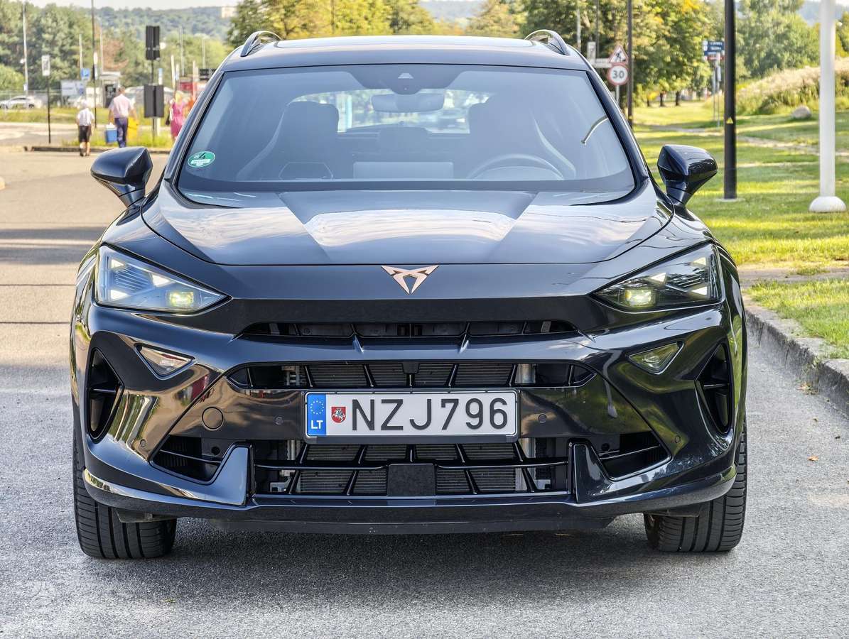 Cupra Formentor, 2.0 l., off-road / crossover