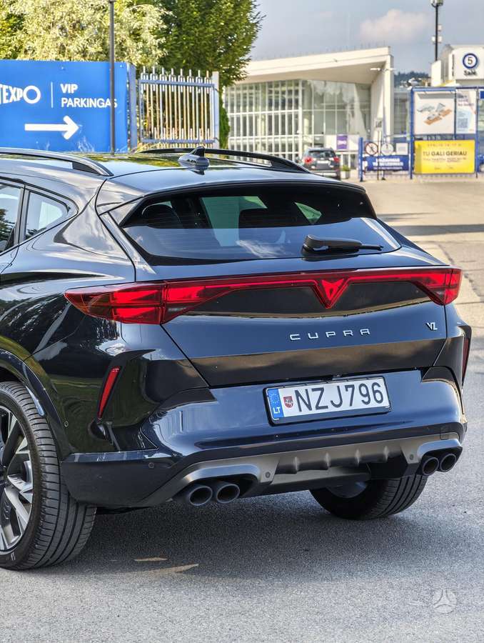 Cupra Formentor, 2.0 l., off-road / crossover