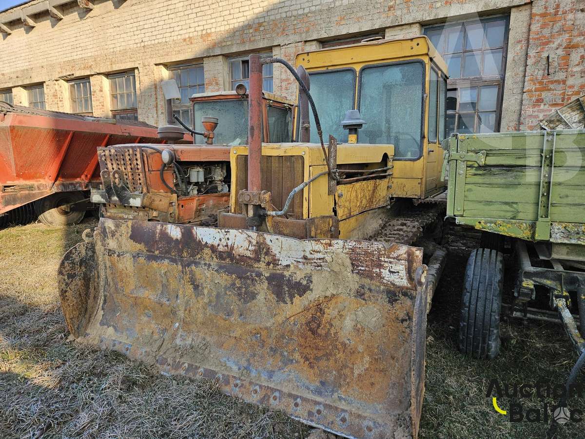 DT 75, tractors
