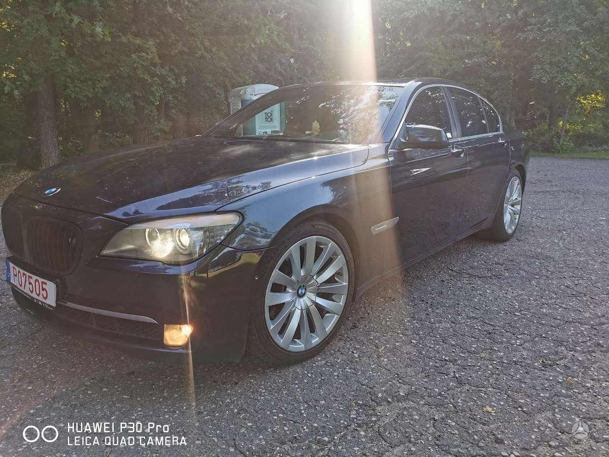 BMW 740, 3.0 l., Седан