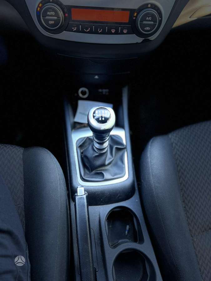 Kia Ceed, 1.6 l., Универсал