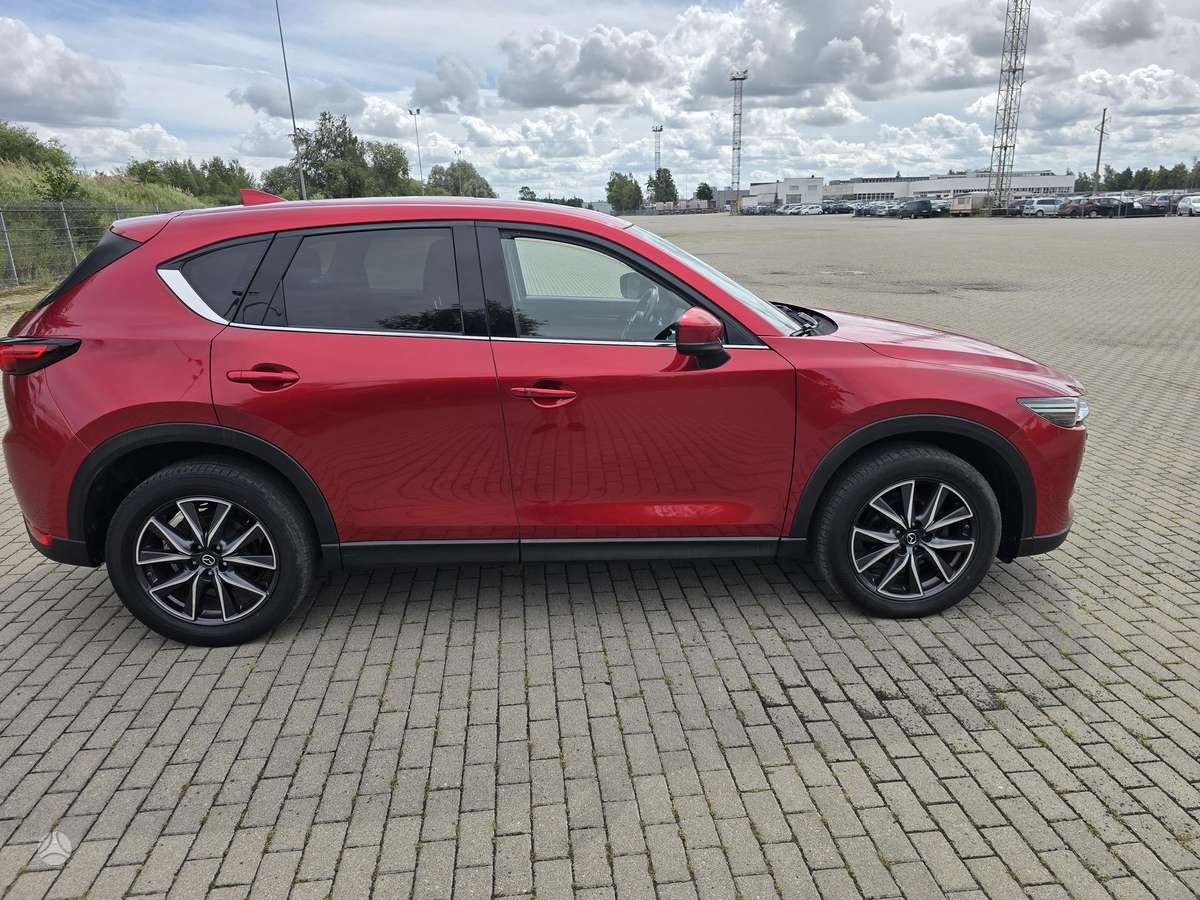 Mazda CX-5, 2.2 l., off-road / crossover
