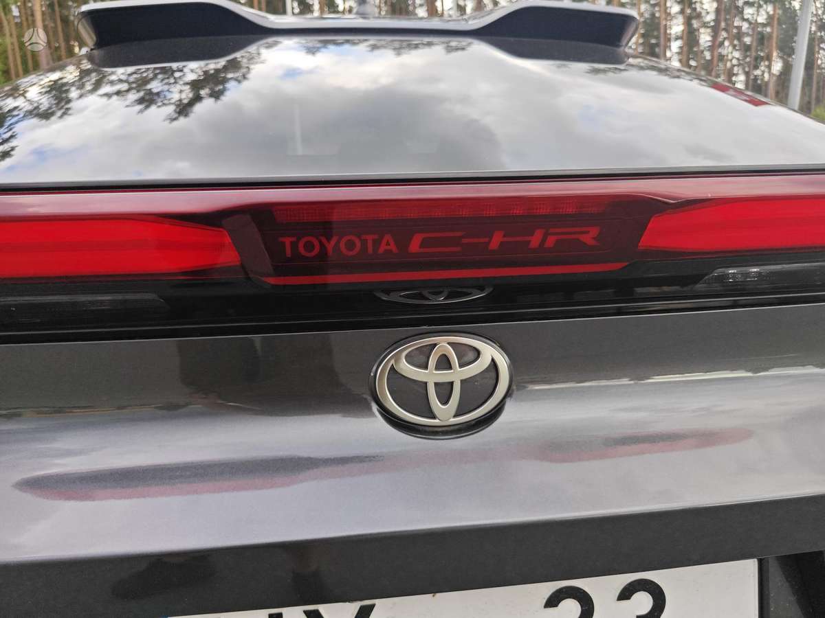 Toyota C-HR - 8