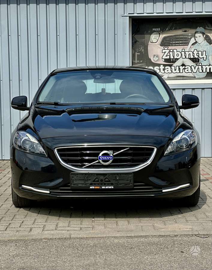 Volvo V40, 2.0 l., hatchback