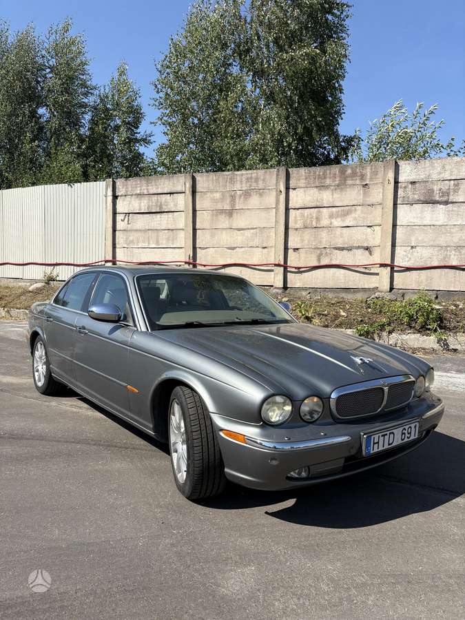 Jaguar XJ, 4.2 l., Седан