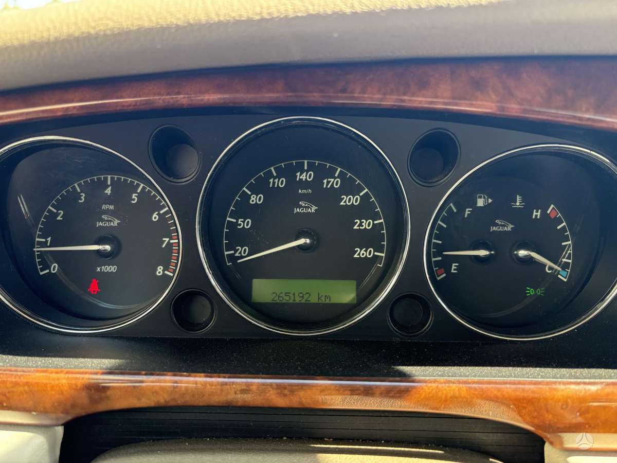 Jaguar XJ, 4.2 l., Седан