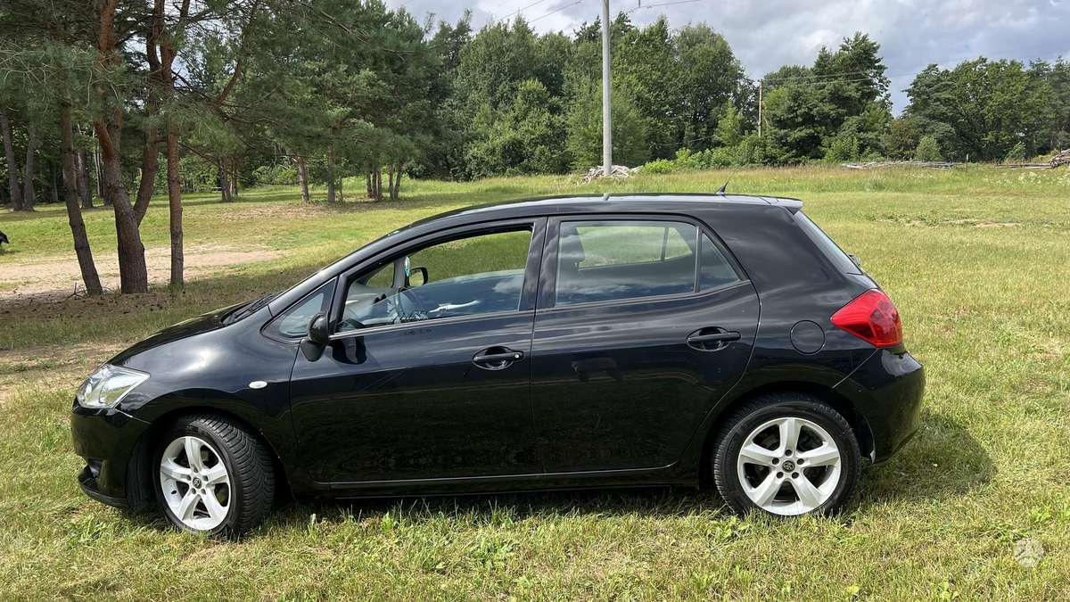 Toyota Auris, 1.6 l., hatchback
