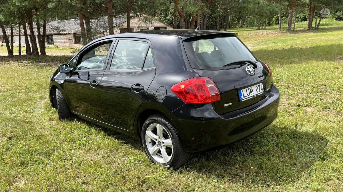 Toyota Auris, 1.6 l., hatchback