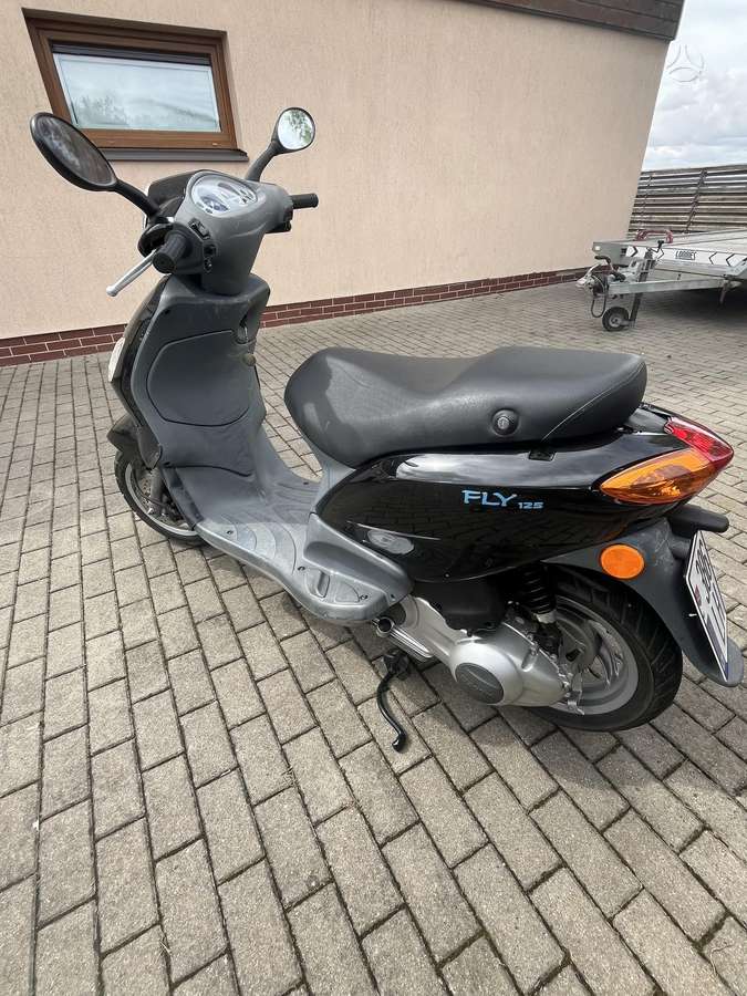 Piaggio Fly 125cc, scooters / mopeds