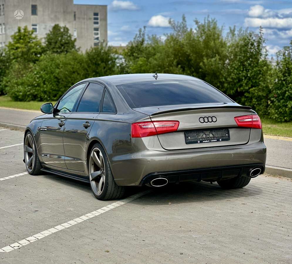Audi A6, 3.0 l., Седан