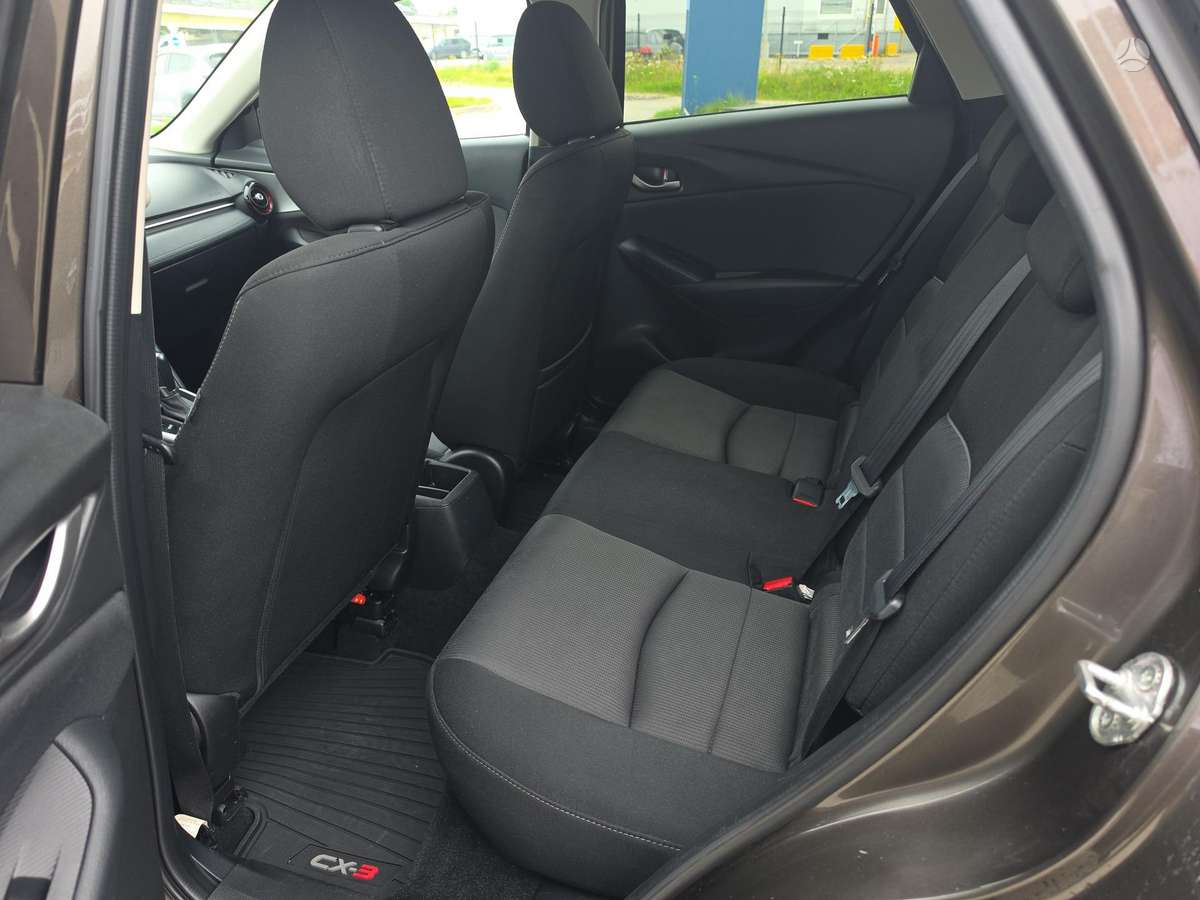 Mazda CX-3, 2.0 l., off-road / crossover