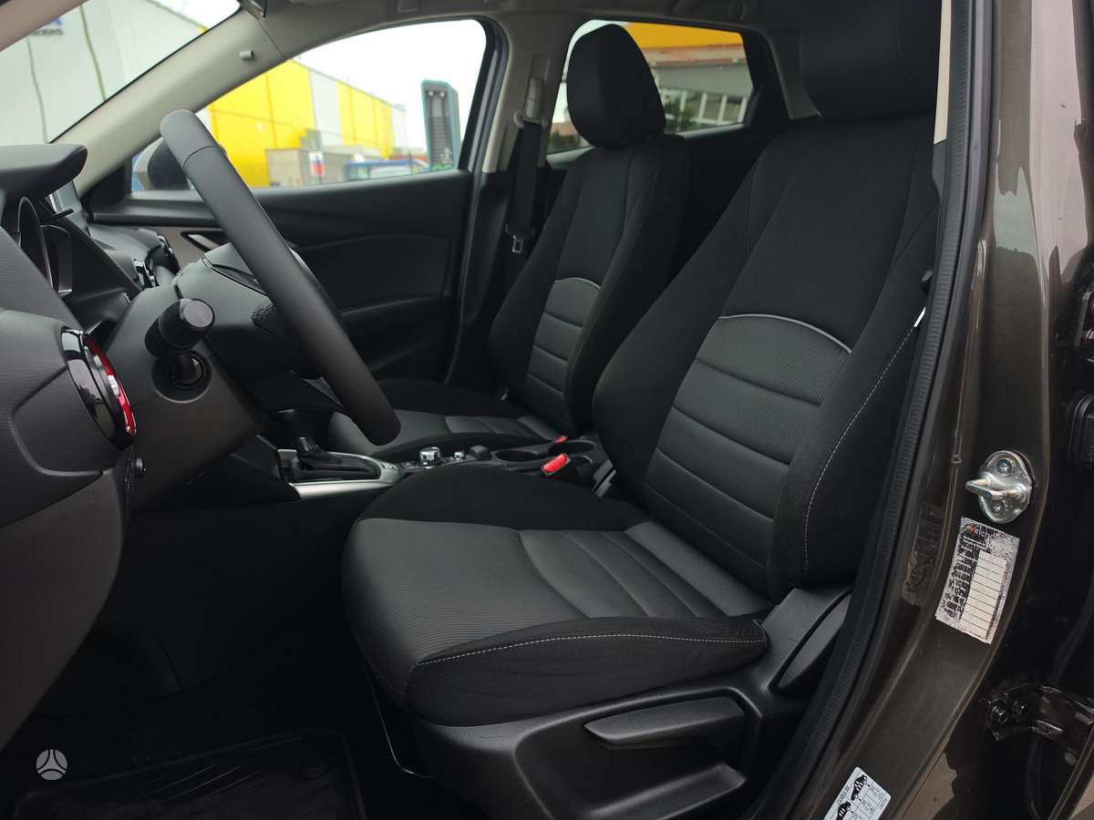 Mazda CX-3, 2.0 l., off-road / crossover