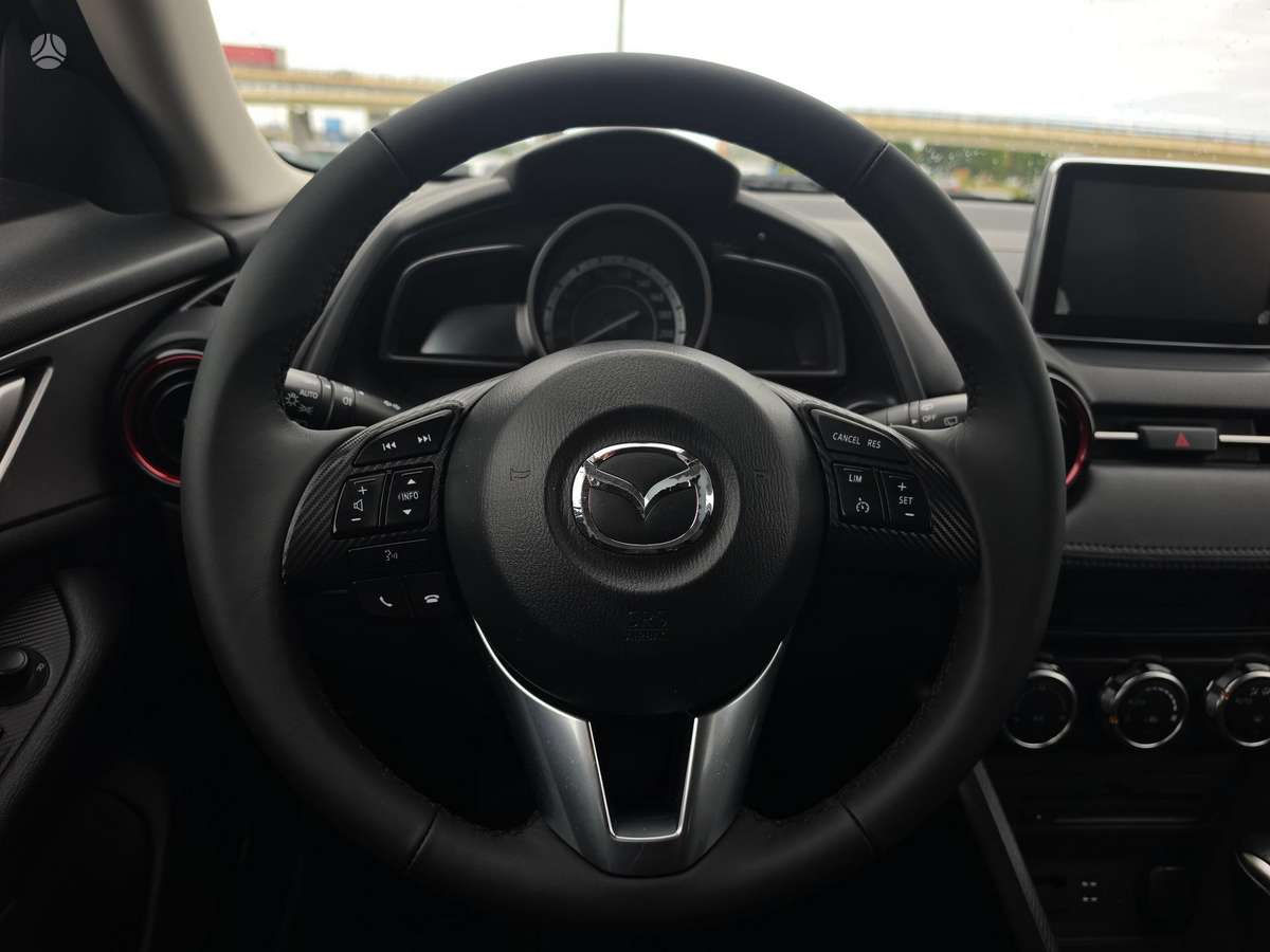 Mazda CX-3, 2.0 l., off-road / crossover