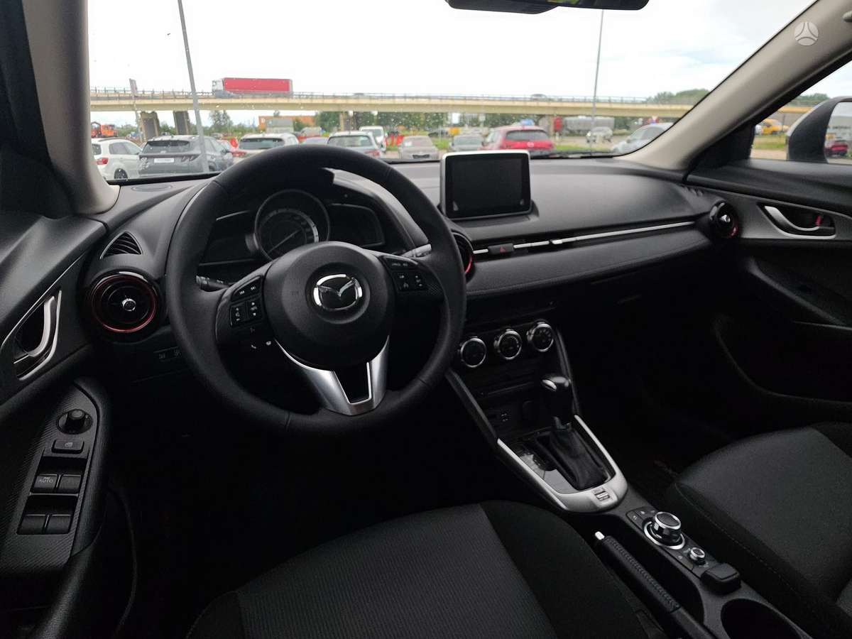 Mazda CX-3, 2.0 l., off-road / crossover