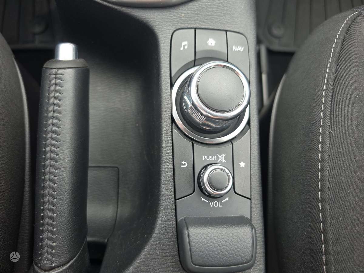 Mazda CX-3, 2.0 l., off-road / crossover