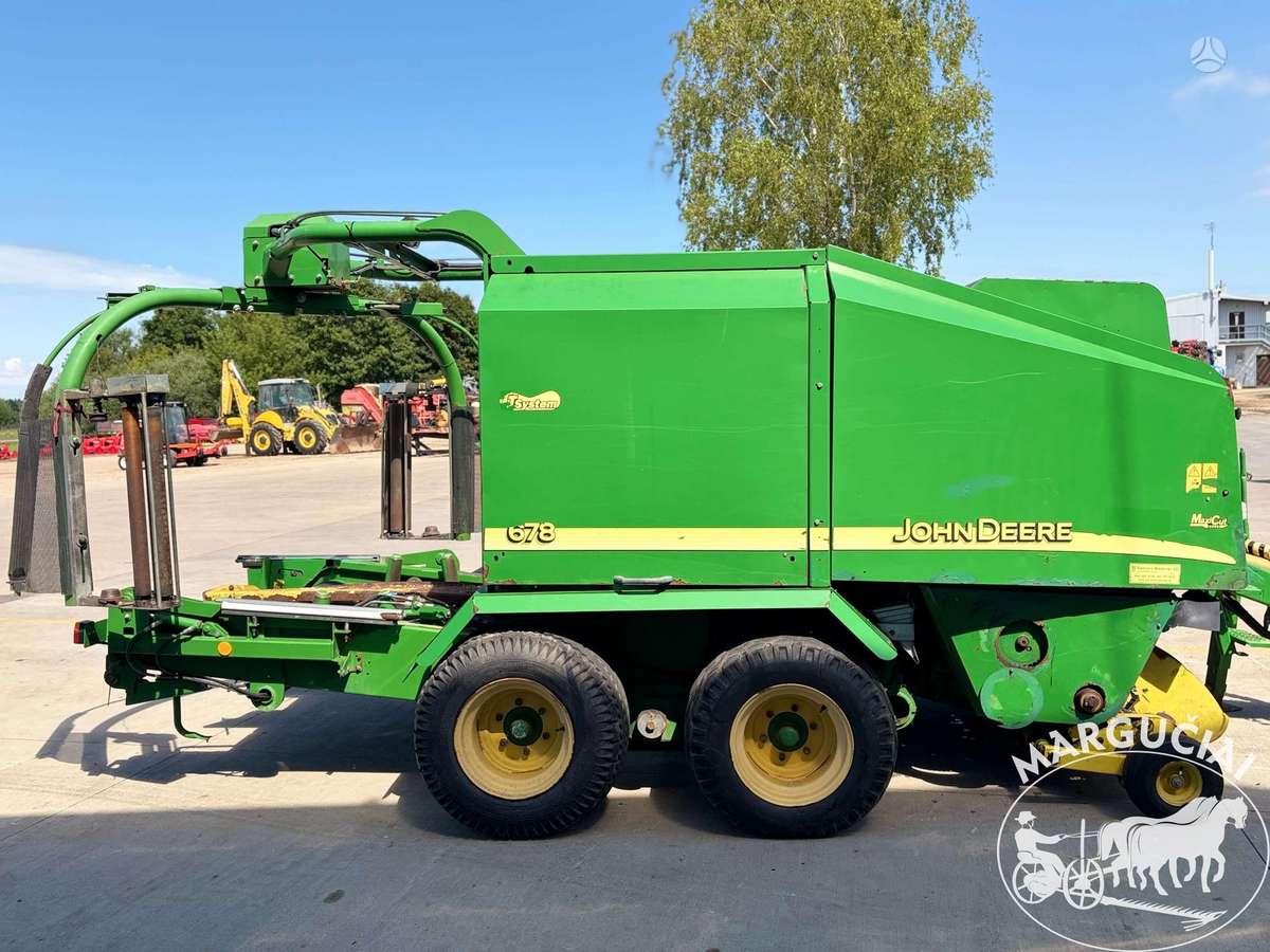 John Deere 678 MaxiCut, presai
