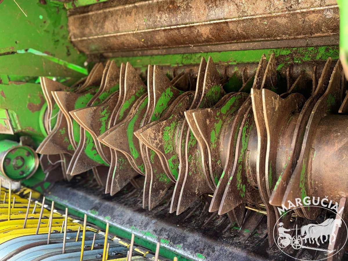 John Deere 678 MaxiCut, presai