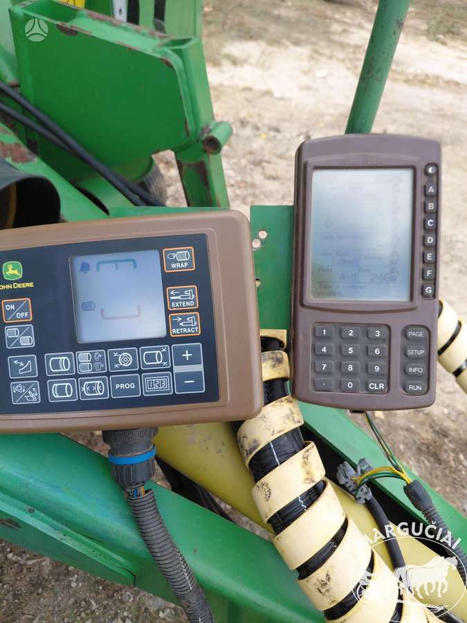 John Deere 678 MaxiCut, presai