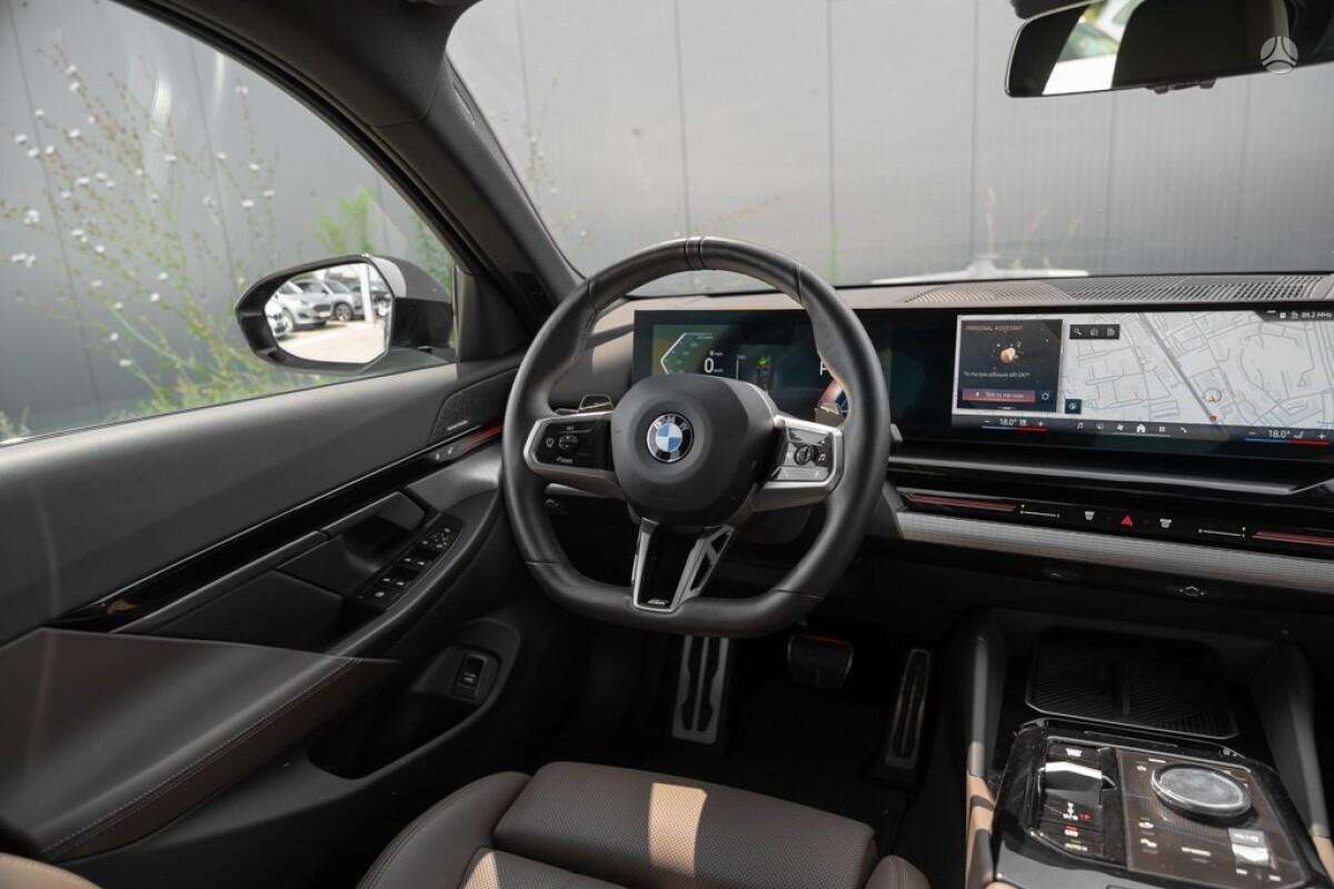 BMW 520, 2.0 l., Седан