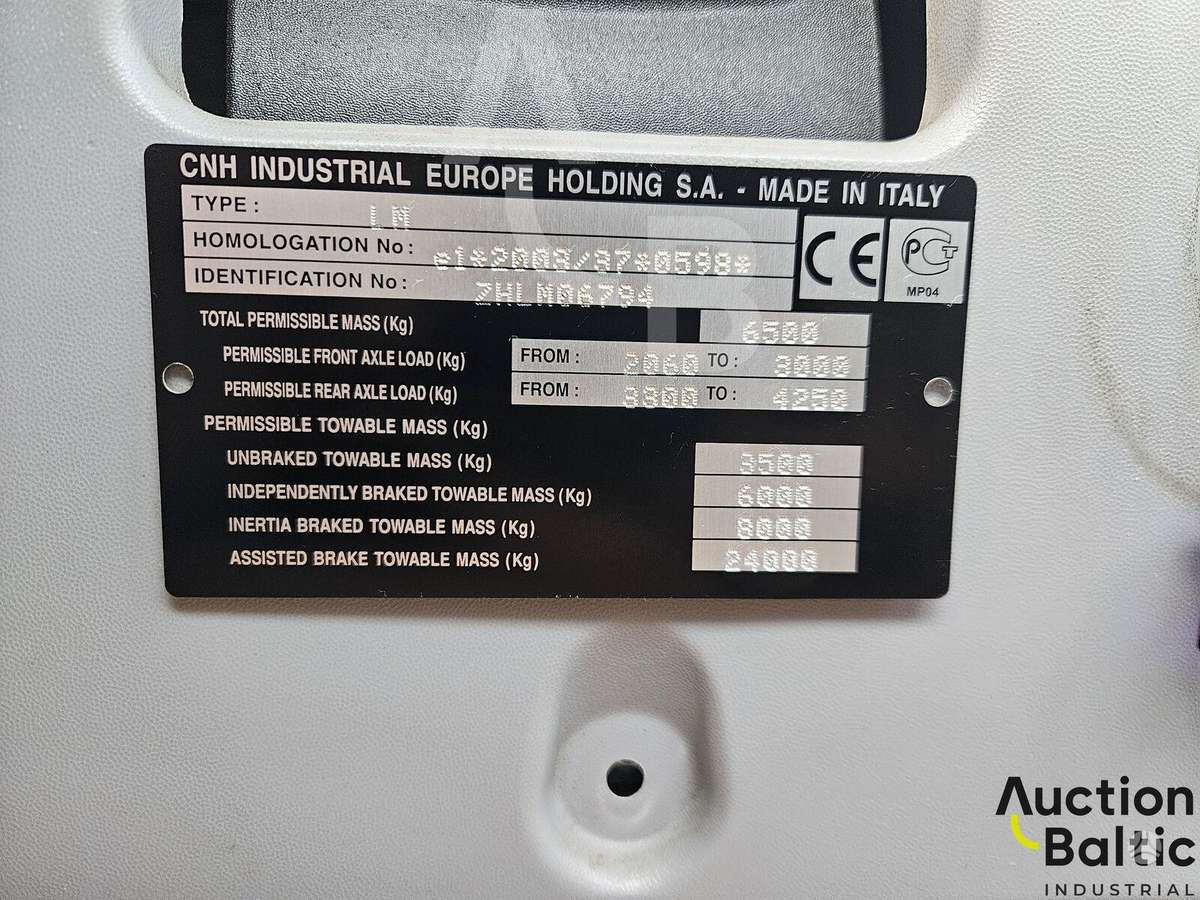 New Holland TD 5.105, тракторы