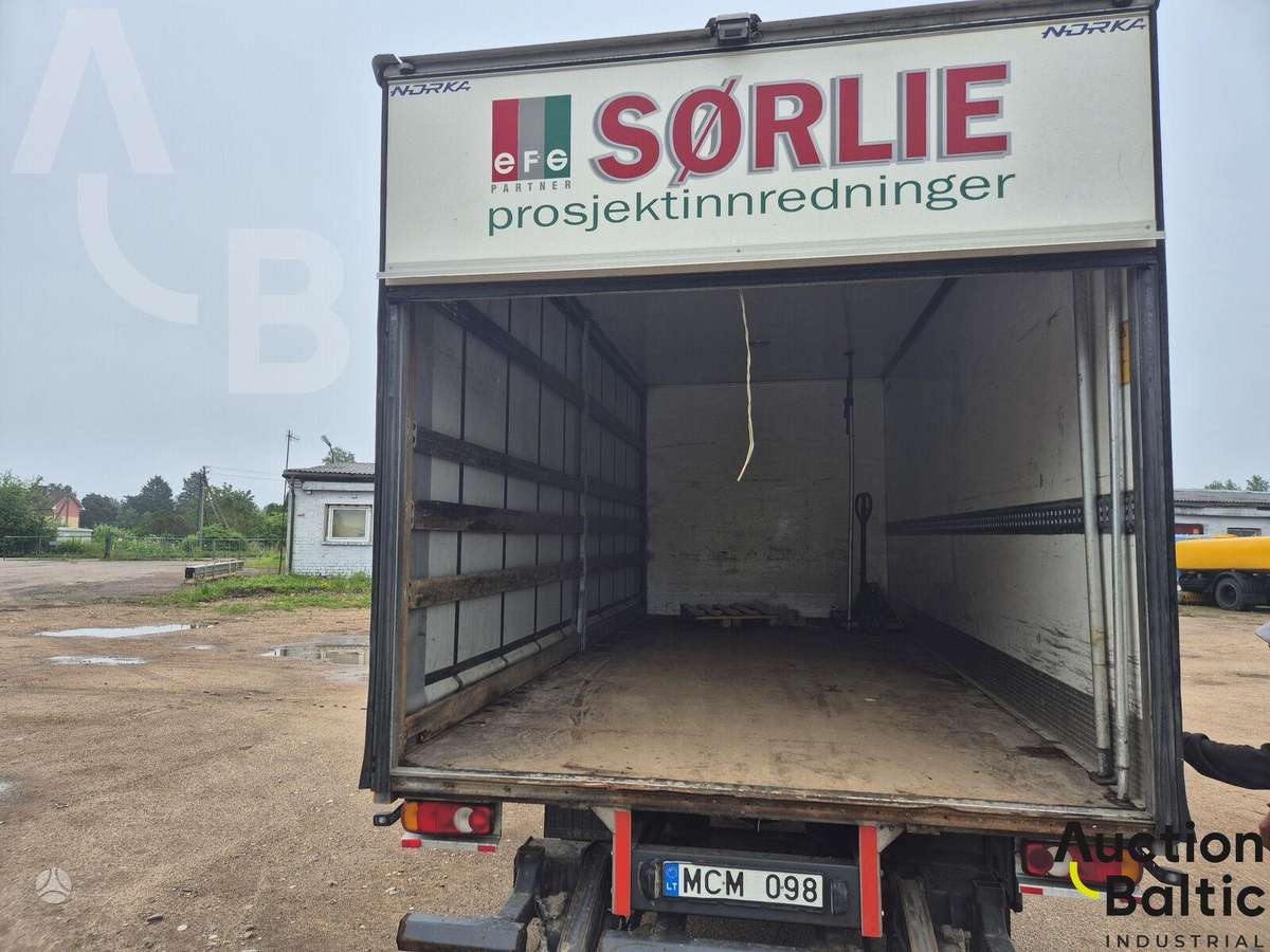Renault Midlum, dropside with curtains