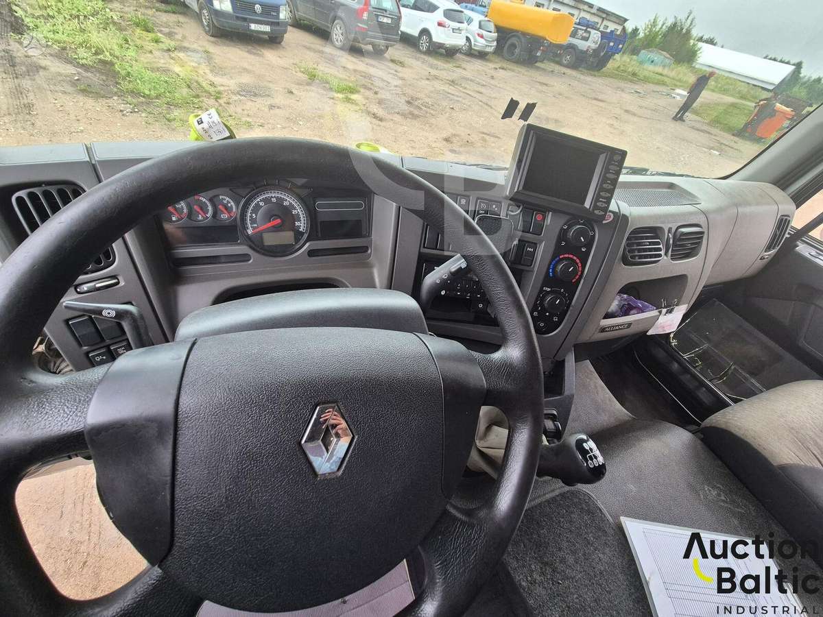 Renault Midlum, бортовые с шторами