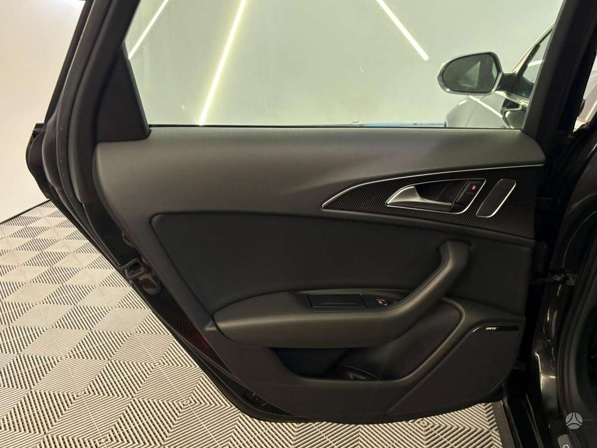 Audi S6, 4.0 l., Седан