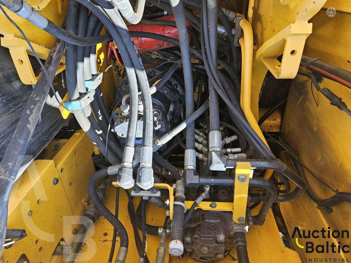 JCB JS 160 LC, ekskavatori