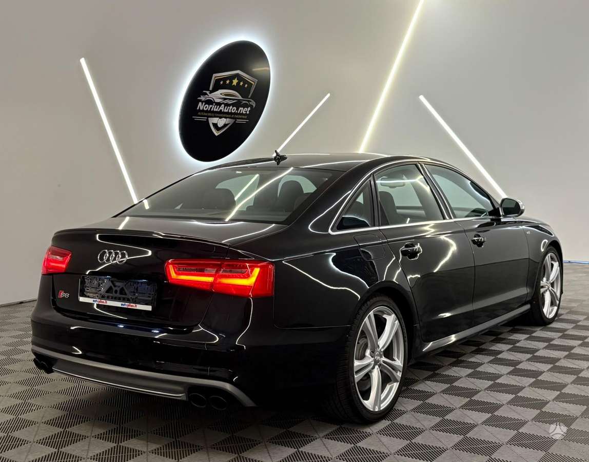 Audi S6, 4.0 l., Седан