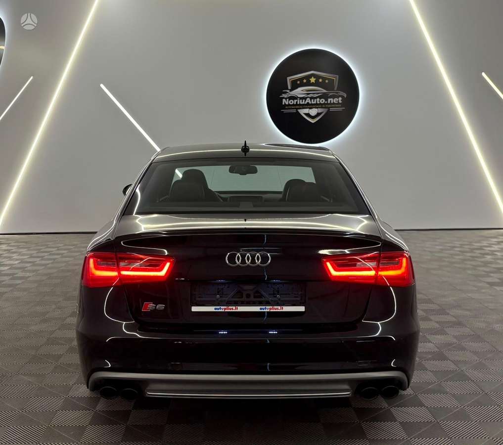 Audi S6, 4.0 l., Седан