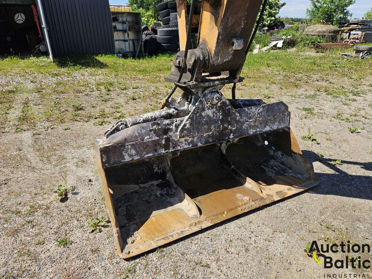 Case WX 165, ekskavatoriai