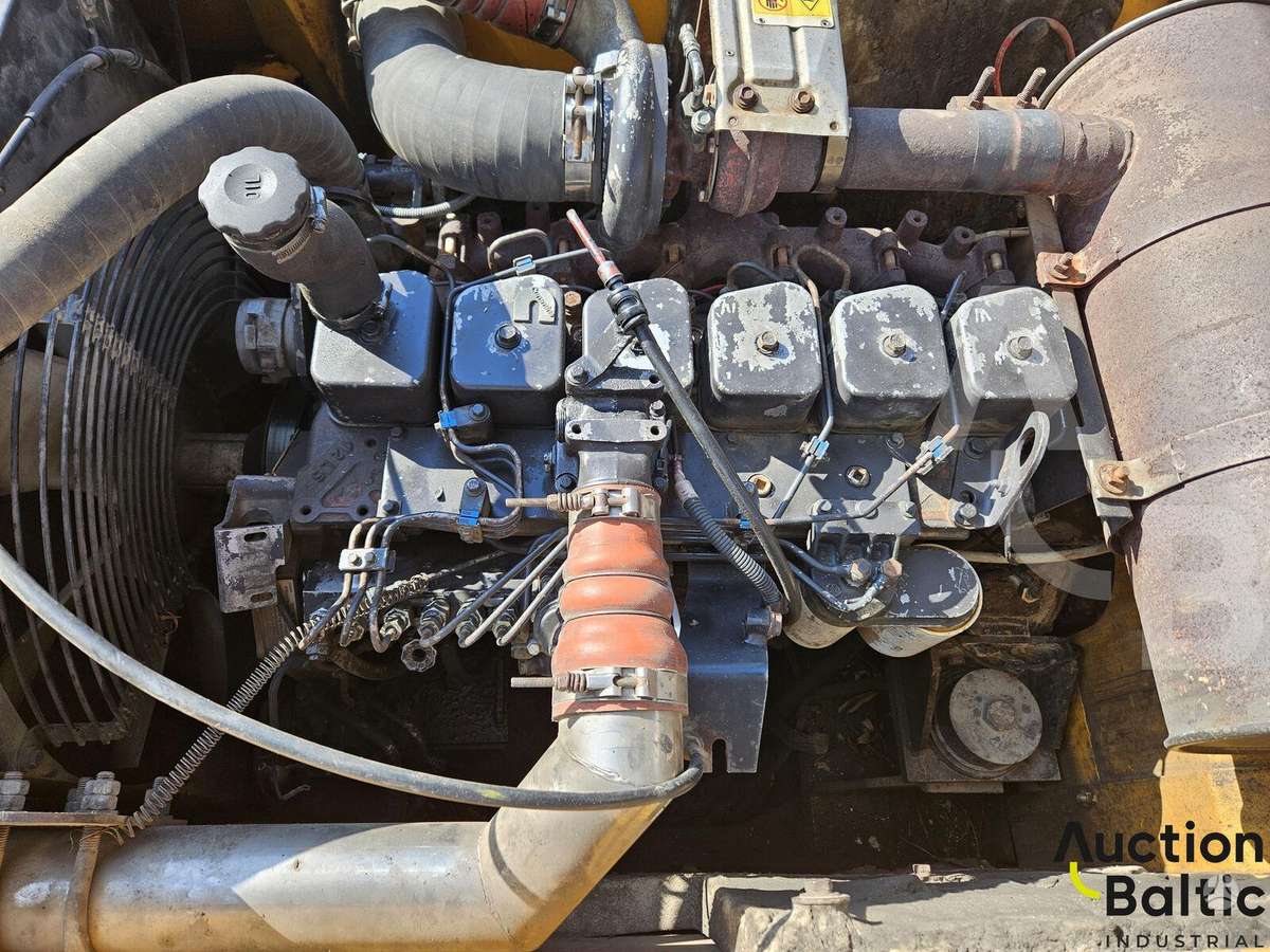 Hyundai Robex 210 LC-7, экскаваторы