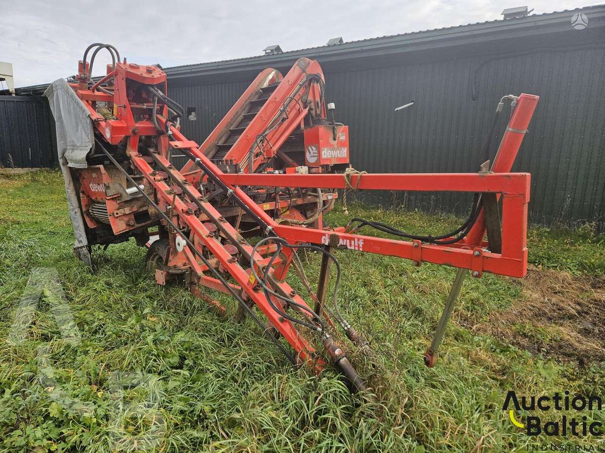 -Kita- P3K, combine harvesters