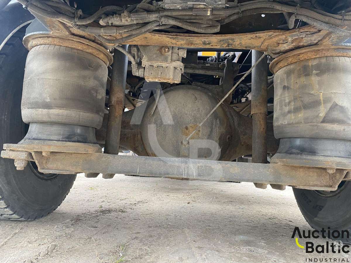 Volvo FL 240 4x2, самосвалы