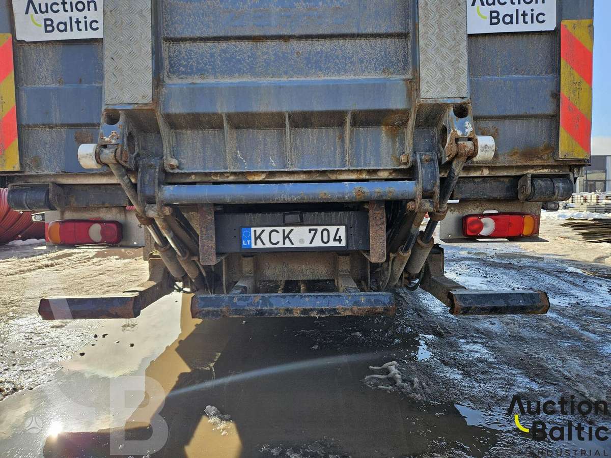 Volvo FL 4X2, kietašoniai