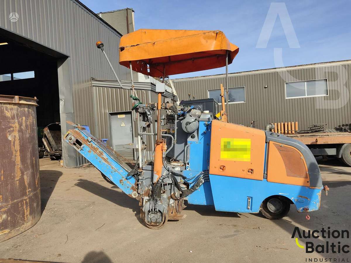 Wirtgen W35DC, paving machinery
