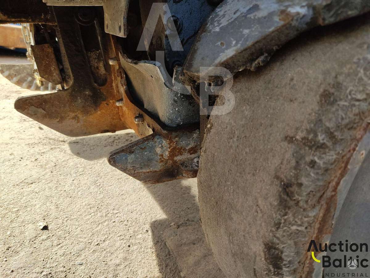 Wirtgen W35DC, paving machinery